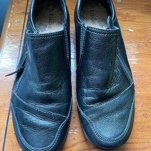 Black Taos casual shoes